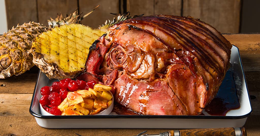 Old-Fashioned Roasted Glazed Ham