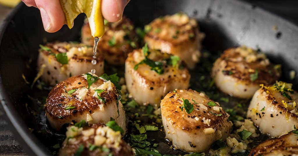 Seared Lemon Garlic Scallops