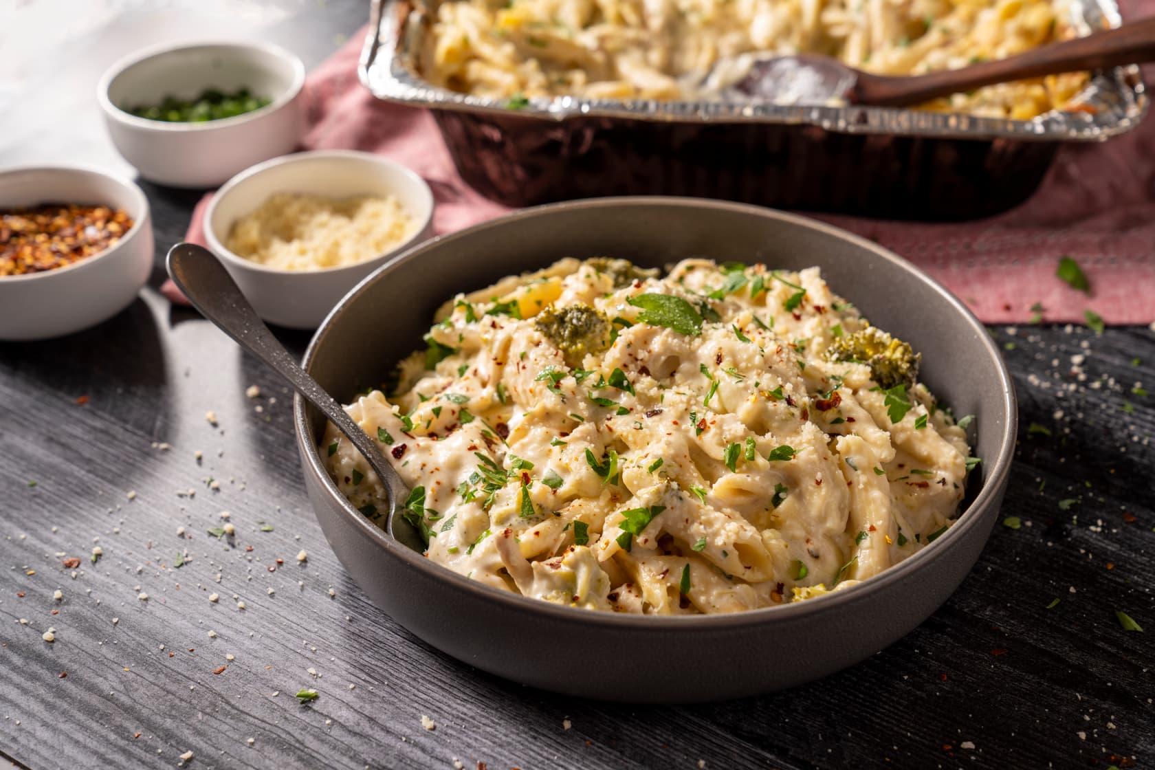 One-Pan Chicken and Broccoli Alfredo