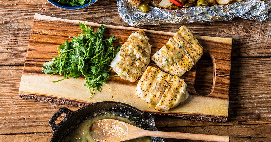 Grilled Halibut Fillets with Lemon and Butter Sauce