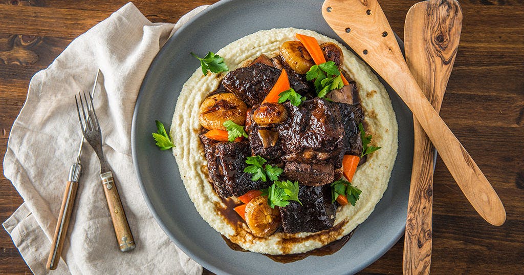 Braised Beef Short Ribs With Creamy Grits